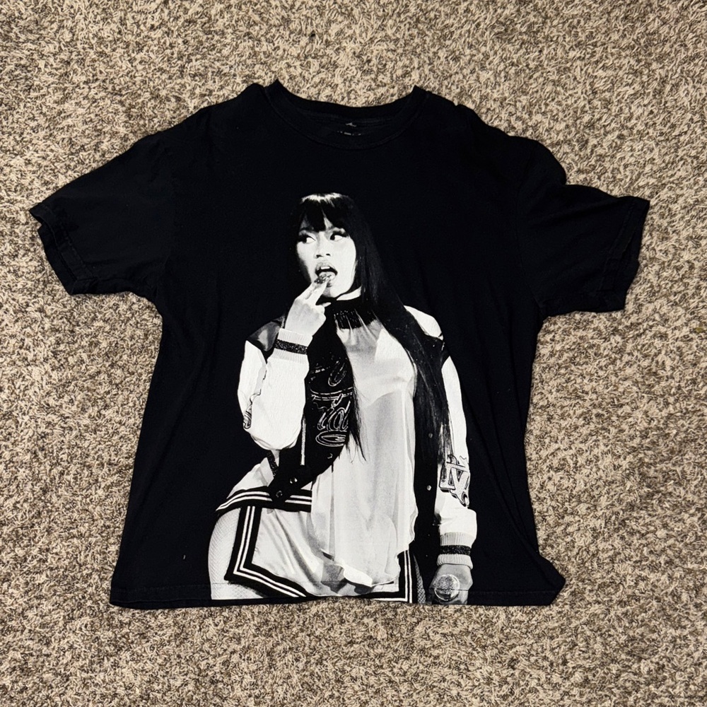 Nicki Minaj Black Pink Friday 2 Tour “Sold Out Minaj T-Shirt